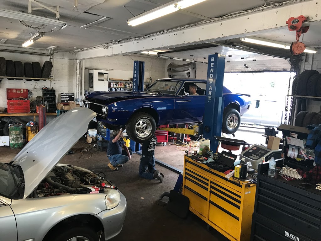 H & H Auto Service & Towing | 720 Red River Rd, Thunder Bay, ON P7B 1J5, Canada | Phone: (807) 345-1319