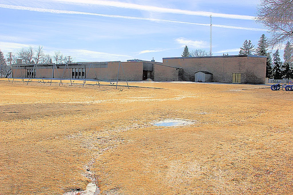 Indian Head Elementary School | 607 Bell St, Indian Head, SK S0G 2K0, Canada | Phone: (306) 695-3939