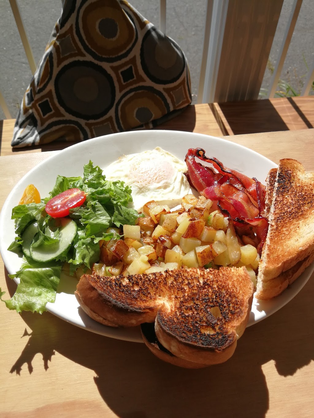 Café Restaurant Les Matines | 32 Av. Morel, Kamouraska, QC G0L 1M0, Canada | Phone: (418) 308-0999