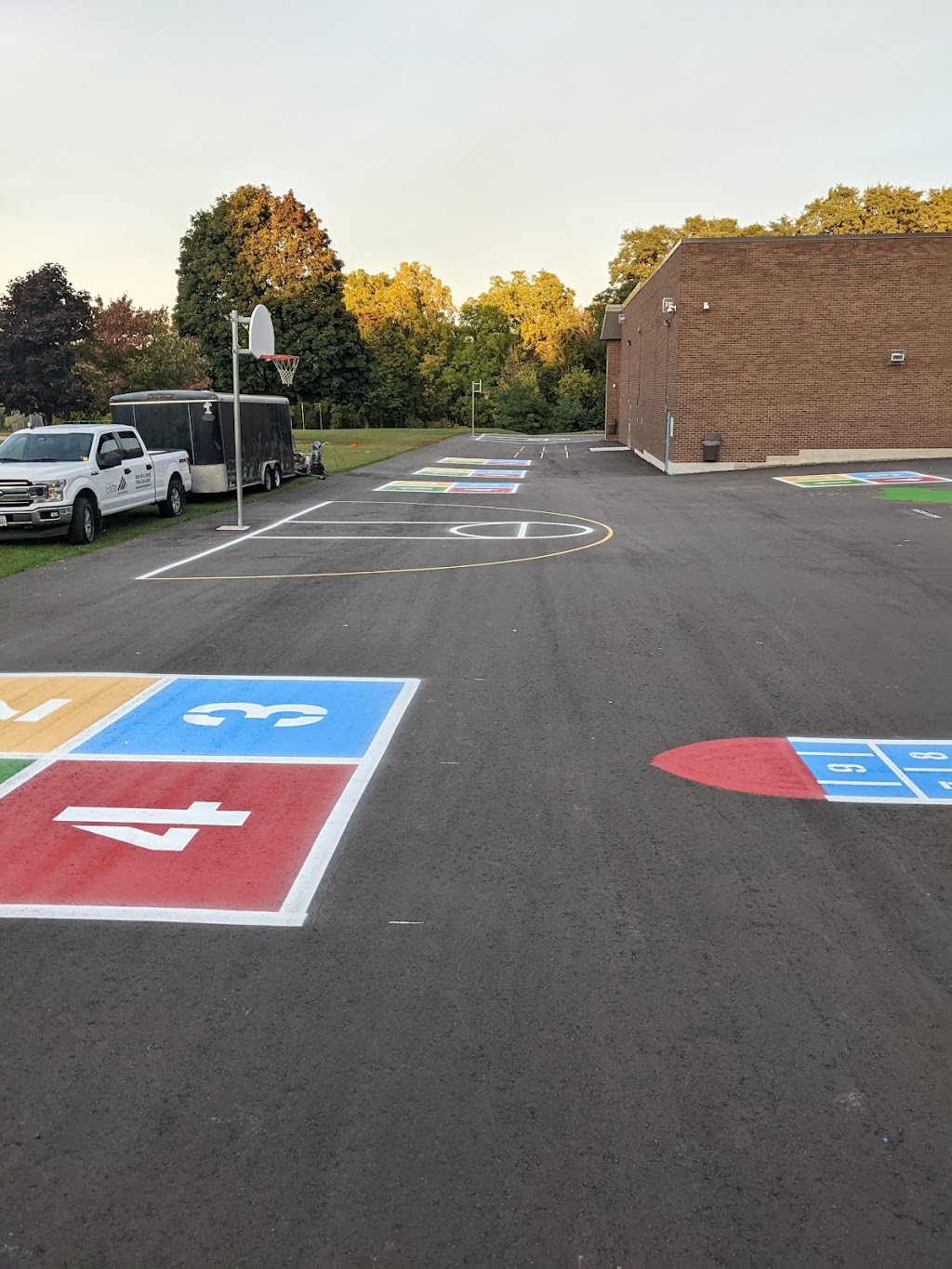Elite pavement painting | 435 Sturgeon Bay Rd, Waubaushene, ON L0K 2C0, Canada | Phone: (905) 912-2050