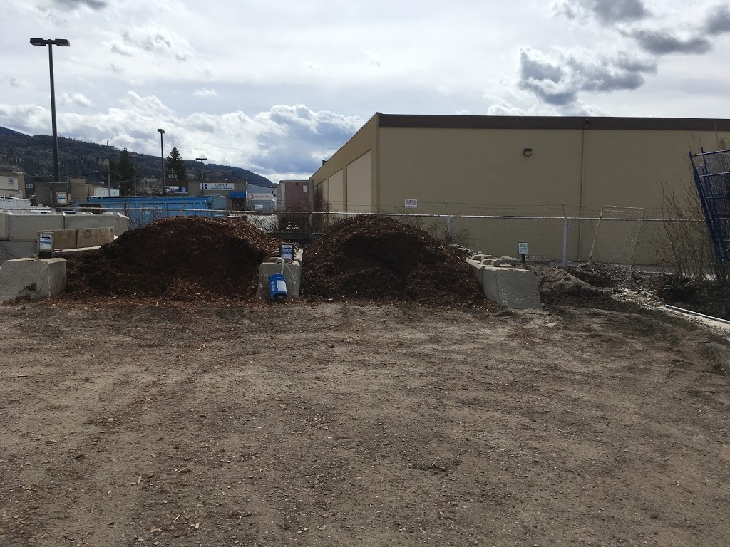 Sandstone Landscaping Supplies | 104 Industrial Ave E, Penticton, BC V2A 3H8, Canada | Phone: (250) 488-1664