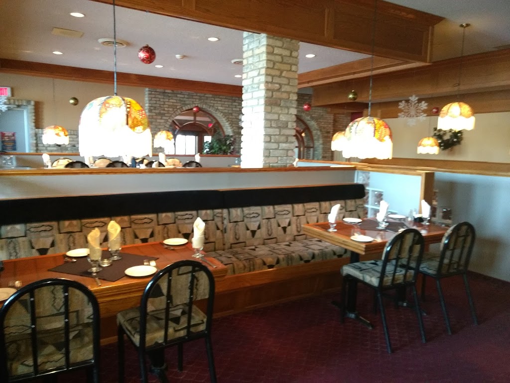 Gaffers Restaurant & Lounge | 23020 Provincial Trunk Hwy 44, Lockport, MB R1A 3R9, Canada | Phone: (204) 757-2350