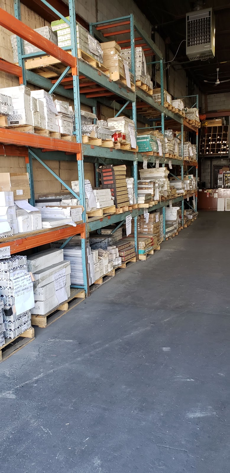 Carreaux Metro Inc | 4755 Bd Industriel, Montréal-Nord, QC H1H 2Z7, Canada | Phone: (514) 321-0605