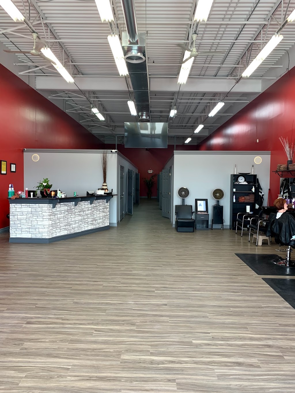 Shades Tanning Spa | 16 Seacliff Dr E Unit 300, Leamington, ON N8H 2L2, Canada | Phone: (519) 997-4906