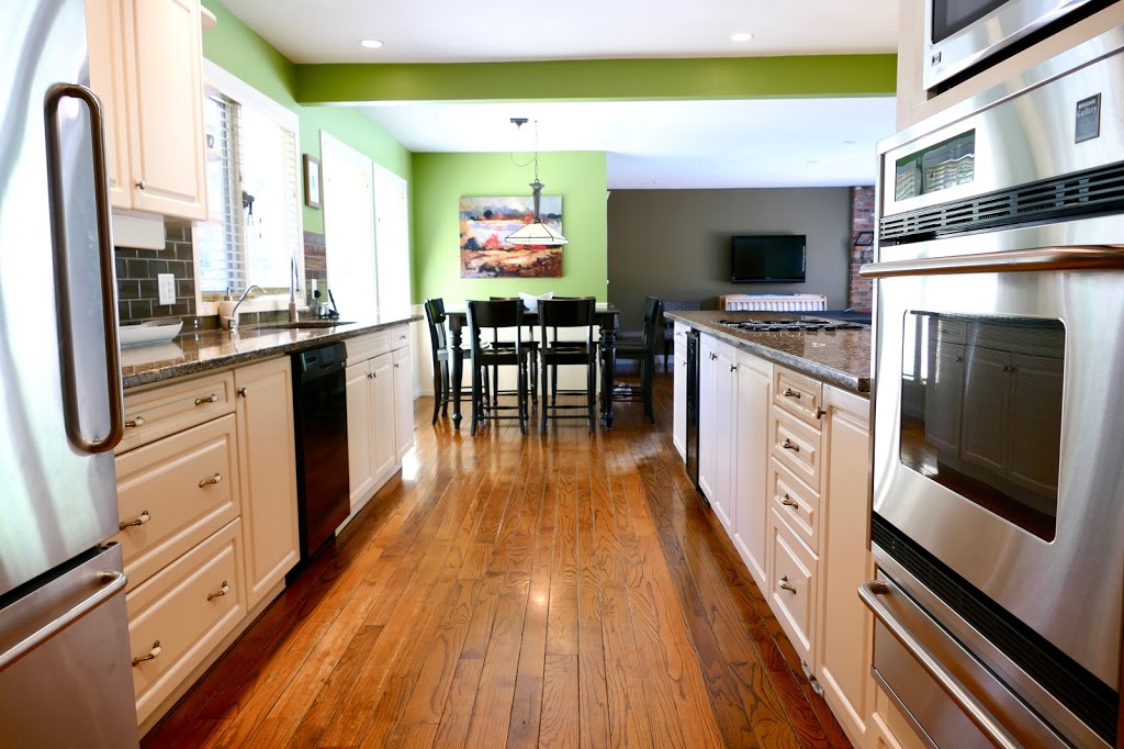 Quails Inn - Kelowna Vacation House | Guest House 3015 Hall rd, Kelowna, BC V1W 2R2, Canada | Phone: (250) 717-1364