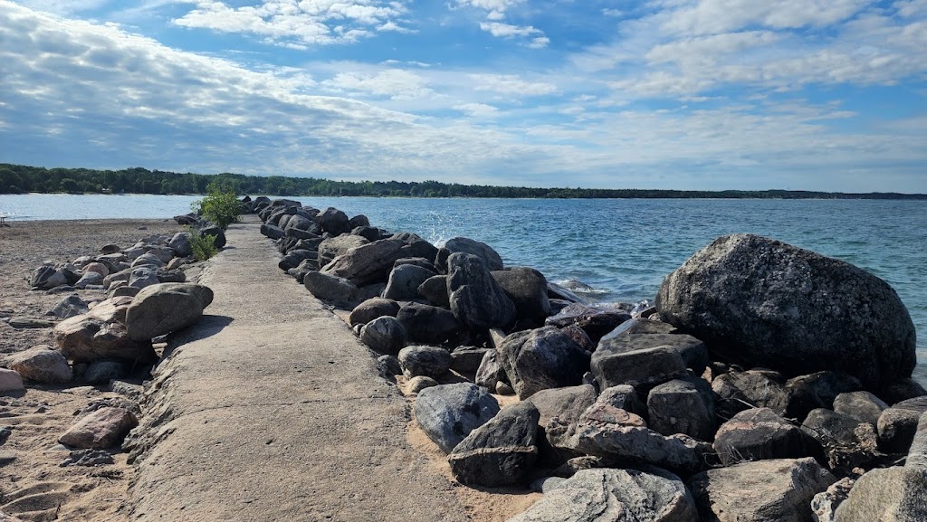 Massage By The Bay | 326 Tiny Beaches Rd S, Township Of Tiny, ON L0L 2J0, Canada | Phone: (705) 220-1940