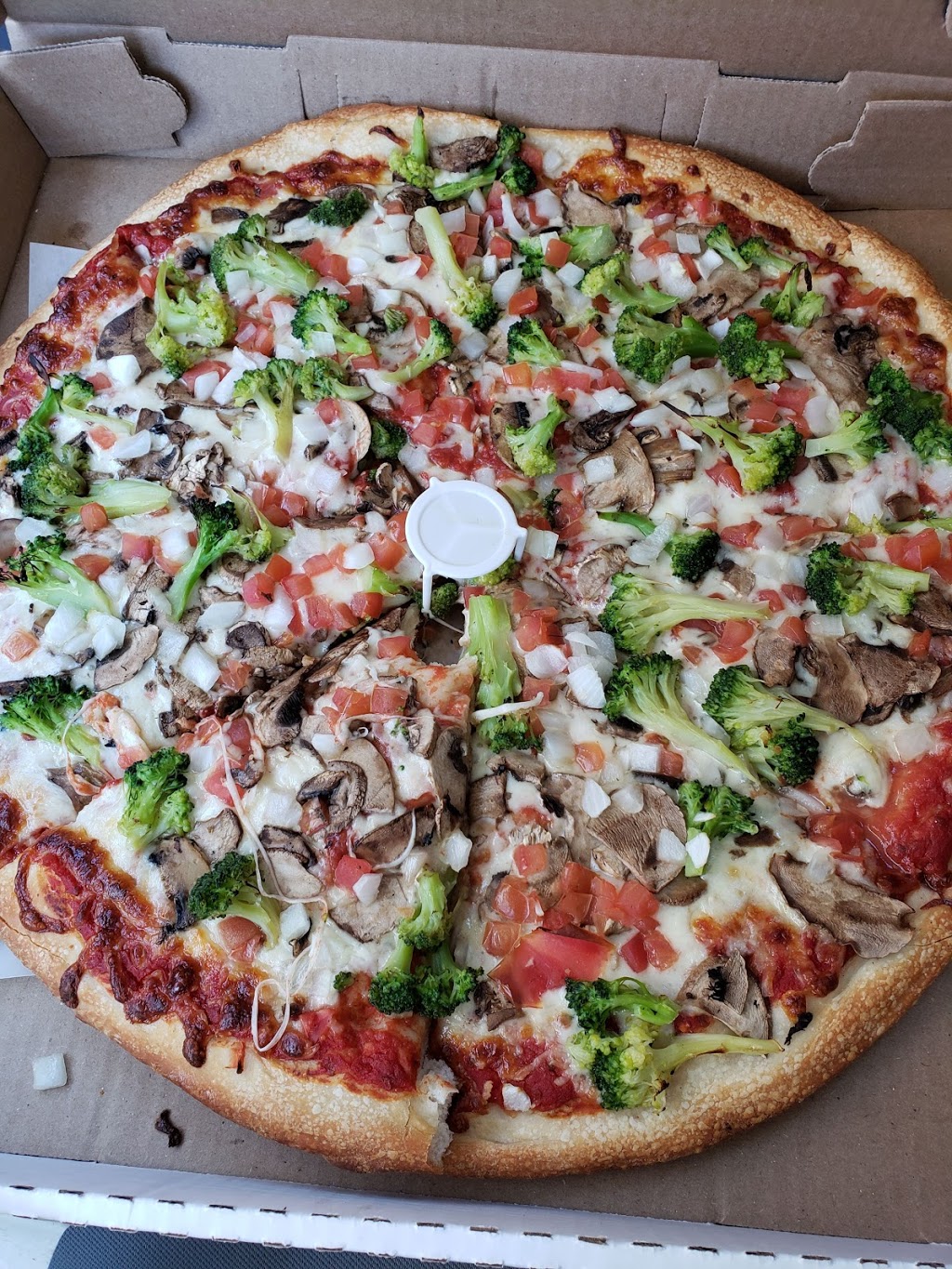Pats Pizzeria | 544 Ontario St, Buffalo, NY 14207, USA | Phone: (716) 874-1233