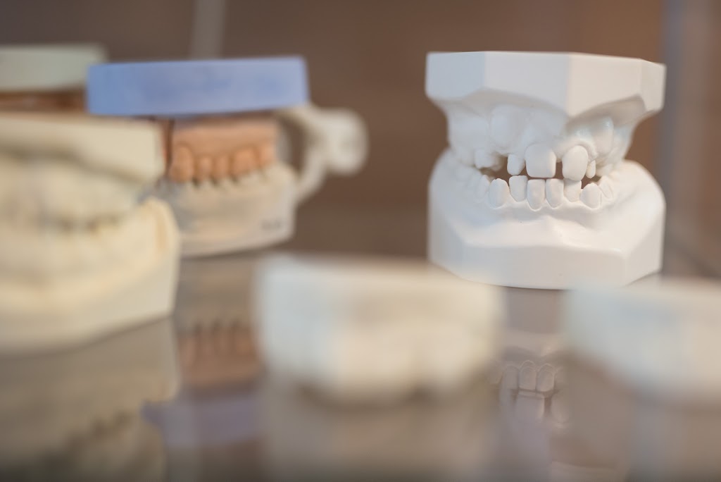Hogs Back Dental Centre | 1390 Prince of Wales Dr, Ottawa, ON K2C 3N6, Canada | Phone: (613) 226-2022
