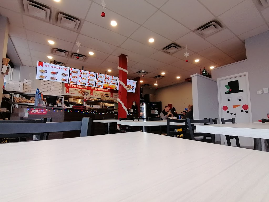 Restaurant La Belle Province (Arthur-Sauvé) | 4500 Bd Arthur-Sauvé, Laval, QC H7R 3X1, Canada | Phone: (450) 627-5972