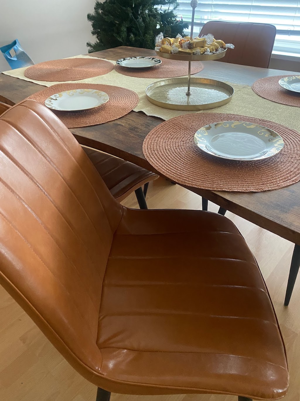 Best Deal Furniture | 805 Boyd St G130, New Westminster, BC V3M 5X2, Canada | Phone: (604) 597-9051