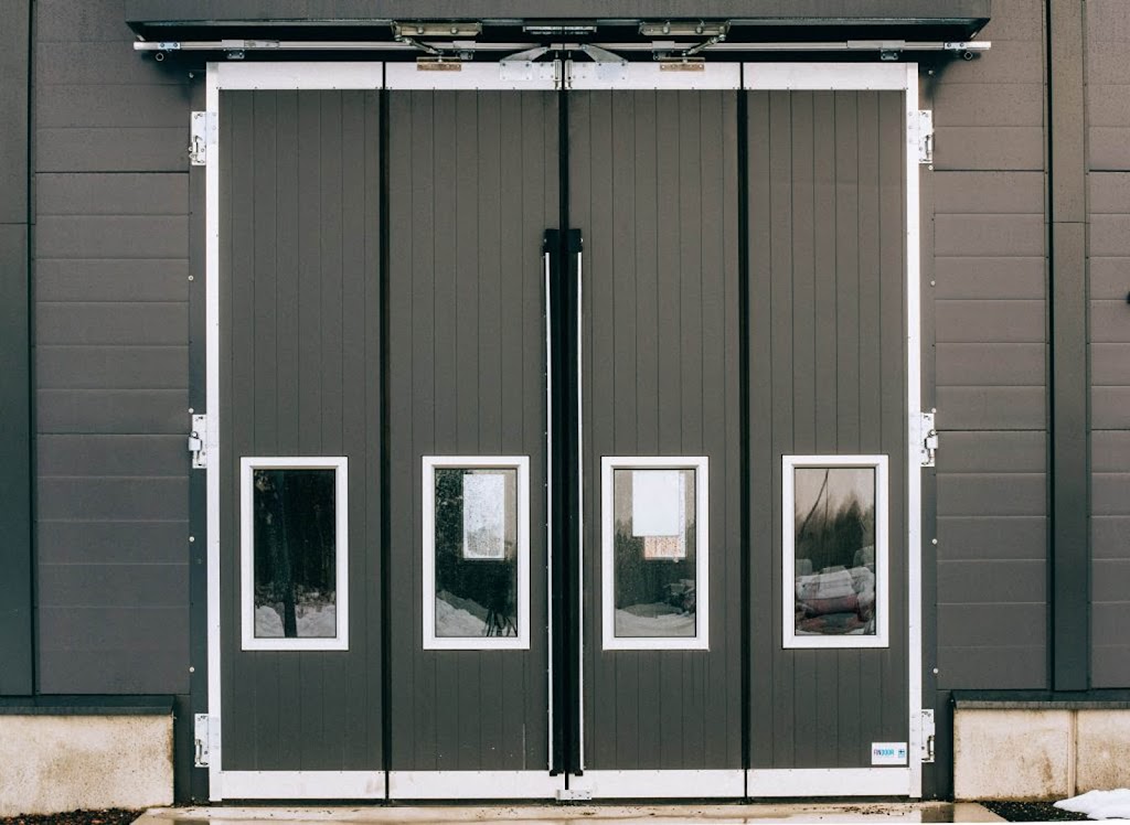 Findoor BC | 1460 Chief Louis Way, Kamloops, BC V2H 1J8, Canada | Phone: (780) 298-9884