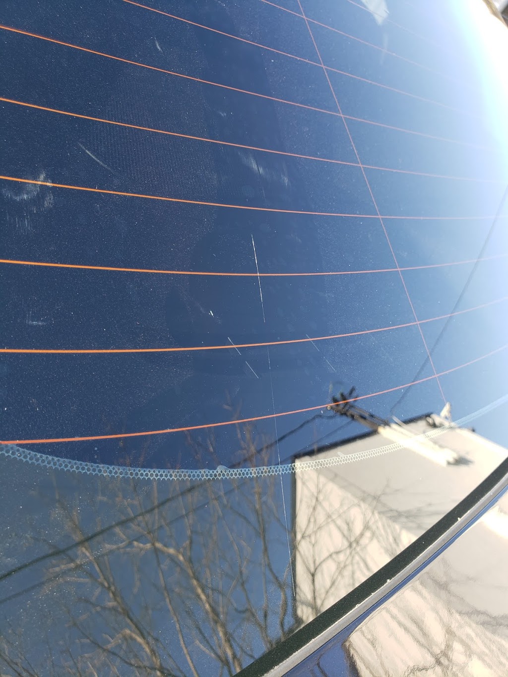 Auto Glass South Shore / Tint window tinting shop | 1290 Rue Soucy, Saint-Hubert, QC J4T 1A3, Canada | Phone: (438) 831-8461