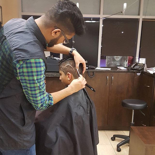 Rozers Barber Station @ New Style Salon Spa | 150 Yellow Avens Blvd, Brampton, ON L7R 0M5, Canada | Phone: (289) 952-7018