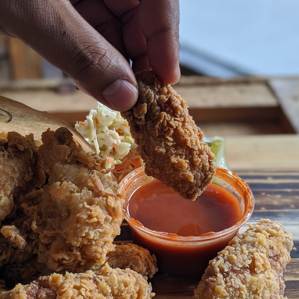 Ding-a-Wing | 397 Roncesvalles Ave, Toronto, ON M6R 2N1, Canada | Phone: (416) 546-1431