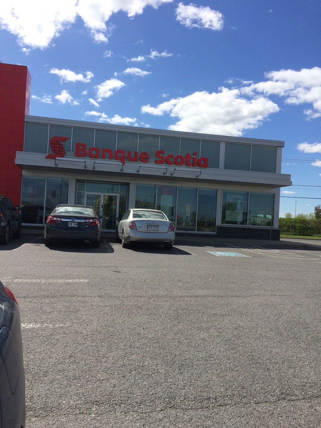 Scotiabank | 80 Rue de Strasbourg, Candiac, QC J5R 0B4, Canada | Phone: (450) 444-6888