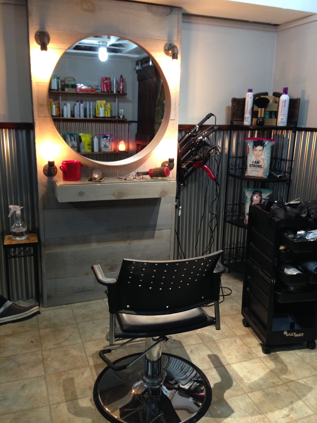 Lucys Salon | 19 Hyatt Crescent, Leamington, ON N8H 1Z7, Canada | Phone: (519) 567-2064