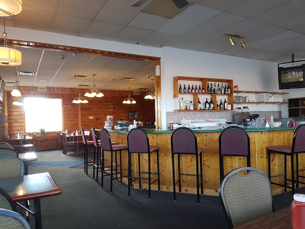 Gourmet Restaurant | 10511 ON-7, Carleton Place, ON K7C 0C4, Canada | Phone: (613) 257-2887