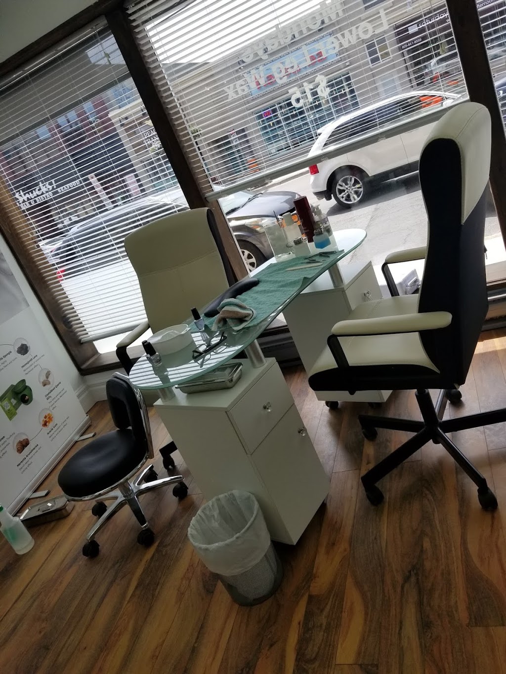 The Waxing Strip | 15243 Yonge St, Aurora, ON L4G 1L8, Canada | Phone: (905) 713-6058
