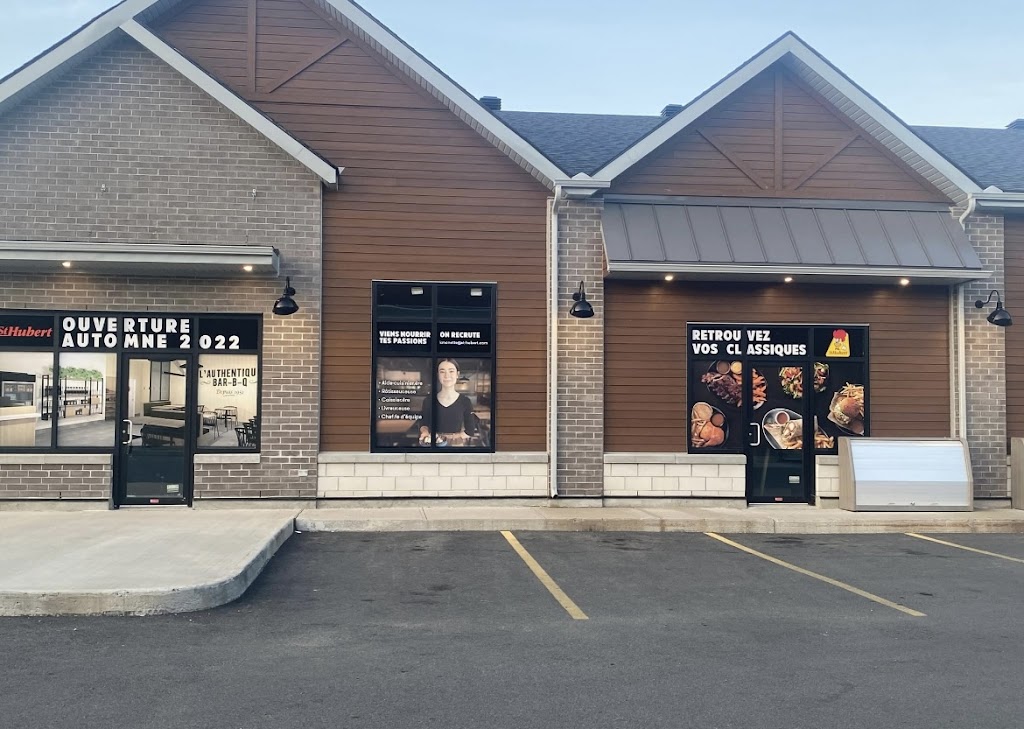 Restaurant St-Hubert | 747 Rue Principale, Saint-Donat, QC J0T 2C0, Canada | Phone: (873) 277-4419