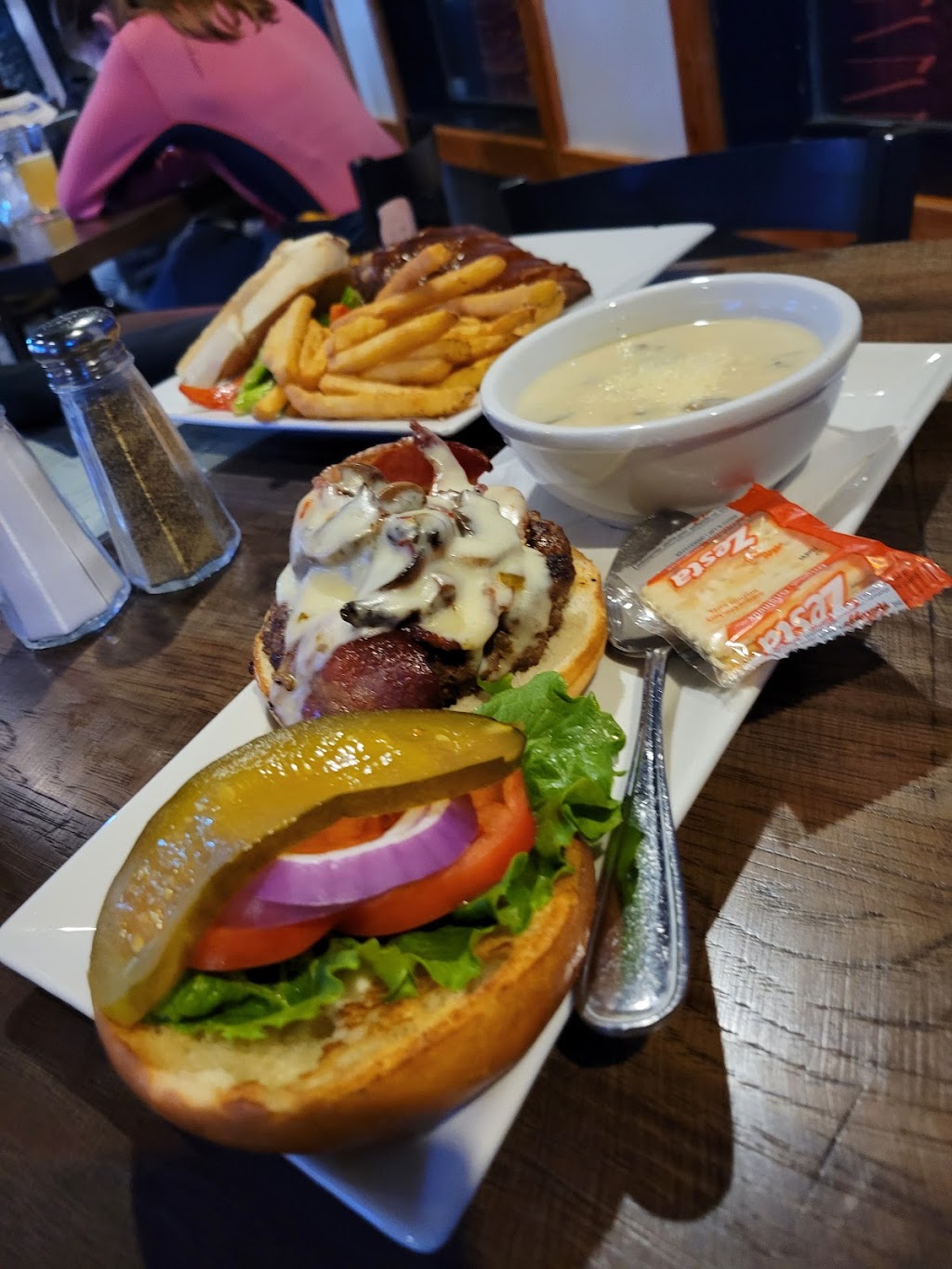 Rocky River Grill Ltd | 8888 Arrow Rd, Invermere, BC V0A 1K2, Canada | Phone: (250) 342-8885