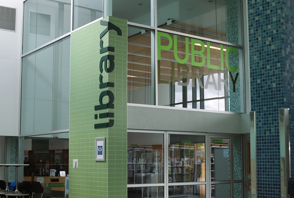Community Centre Library | 7150 Montrose Rd, Niagara Falls, ON L2H 3N3, Canada | Phone: (905) 371-1200