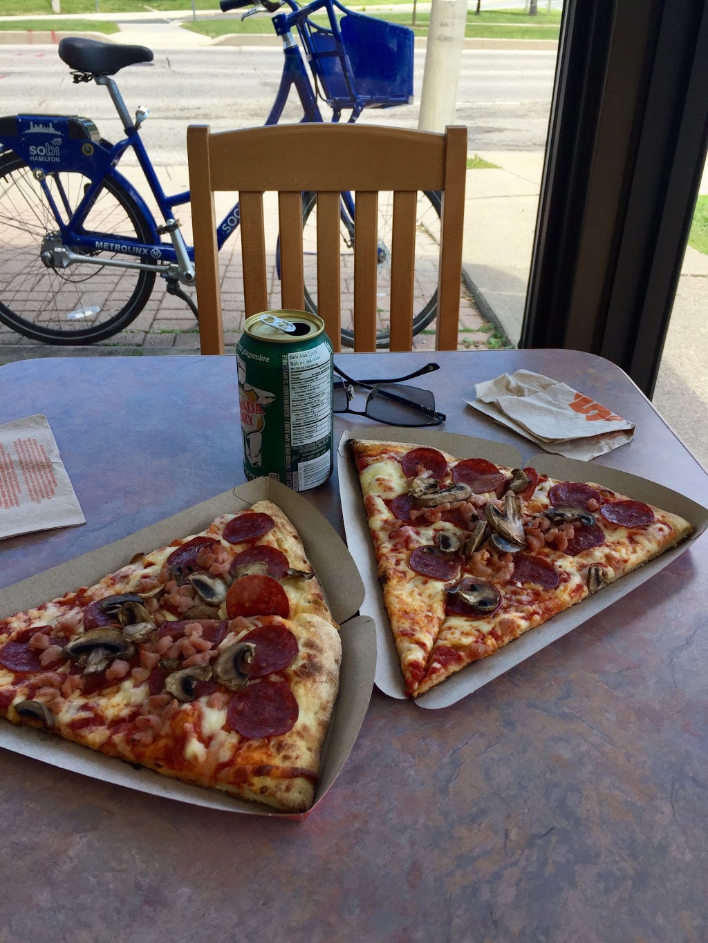 Pizza Pizza | 815 Main Street west, Hamilton, ON L8S 1A2, Canada | Phone: (905) 527-1111