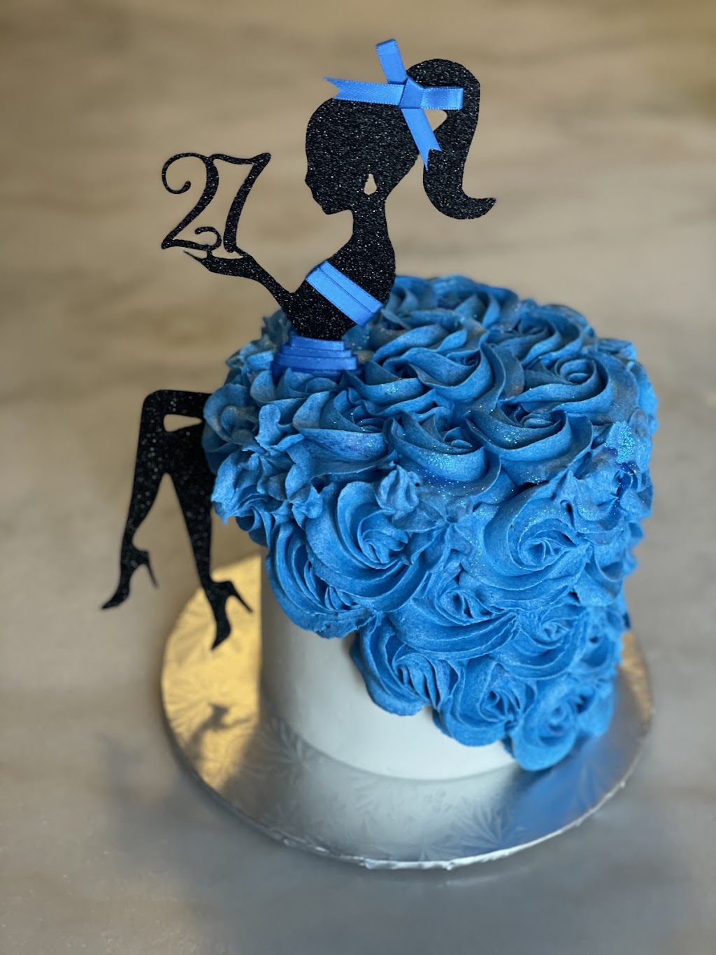 Tays Sweet Treats | 224 Coronation Rd, Whitby, ON L1P 0H7, Canada | Phone: (647) 787-6641
