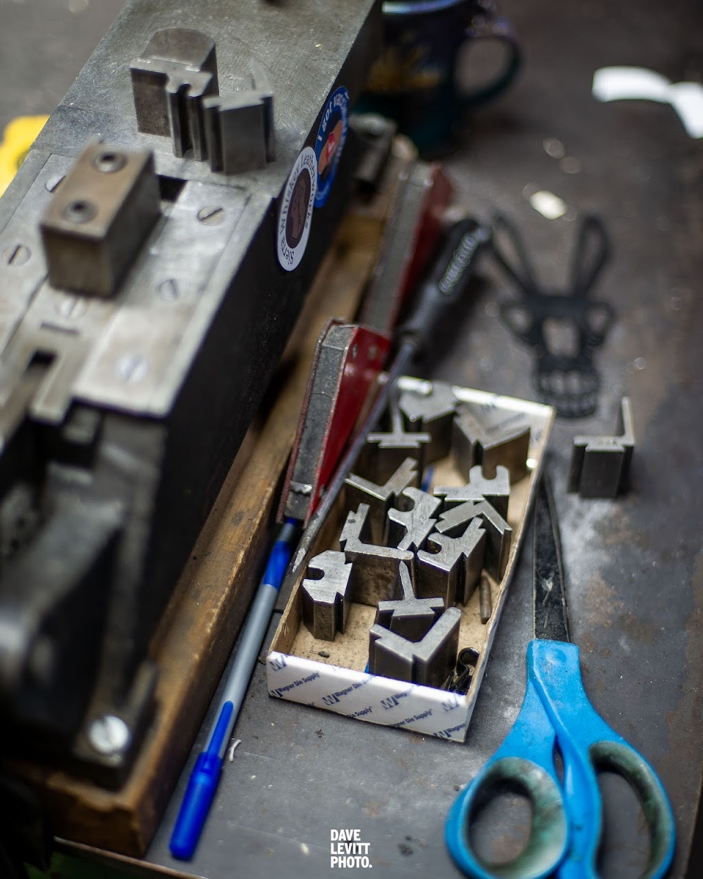 Bradshaw Steel Rule Dies | 35 Raglin Rd #3, Cambridge, ON N1T 1X9, Canada | Phone: (519) 621-6331