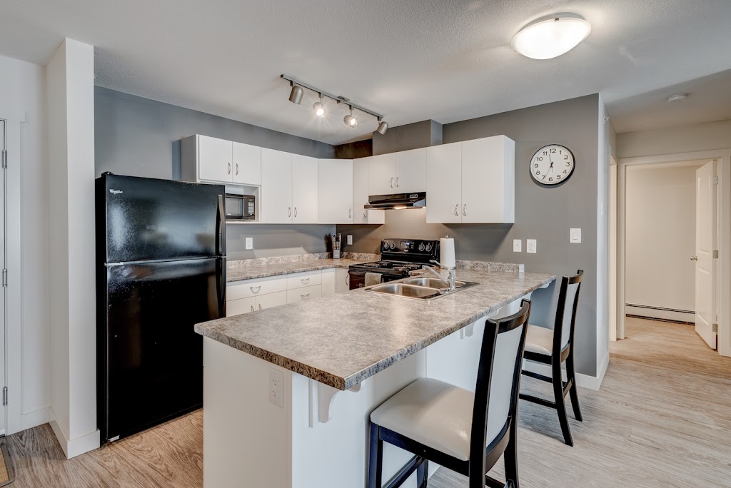 Vanier Woods Apartments - Skyline Living | 39 Van Slyke Way, Red Deer, AB T4R 0S3, Canada | Phone: (587) 797-7887