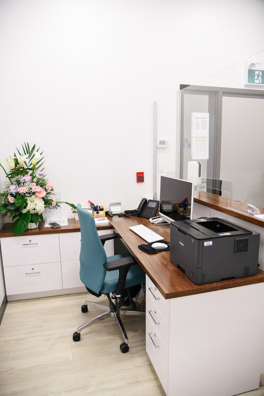 MEDICEXPERT prélèvements et prise de sang | 1425 Chem. Gascon #103, Terrebonne, QC J6X 4L9, Canada | Phone: (514) 586-5226