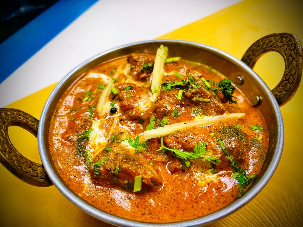 Haandi Indian Cuisine | 8607 48 Ave NW, Calgary, AB T3B 2B3, Canada | Phone: (403) 454-9040