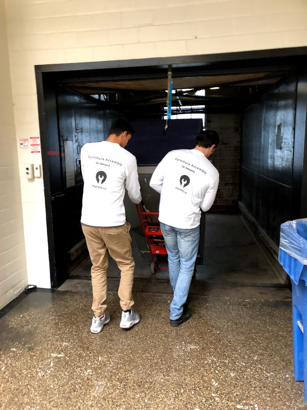 Handld: Furniture Assembly on demand | 38 Joe Shuster Way Unit 1409, Toronto, ON M6K 0A5, Canada | Phone: (647) 206-3243