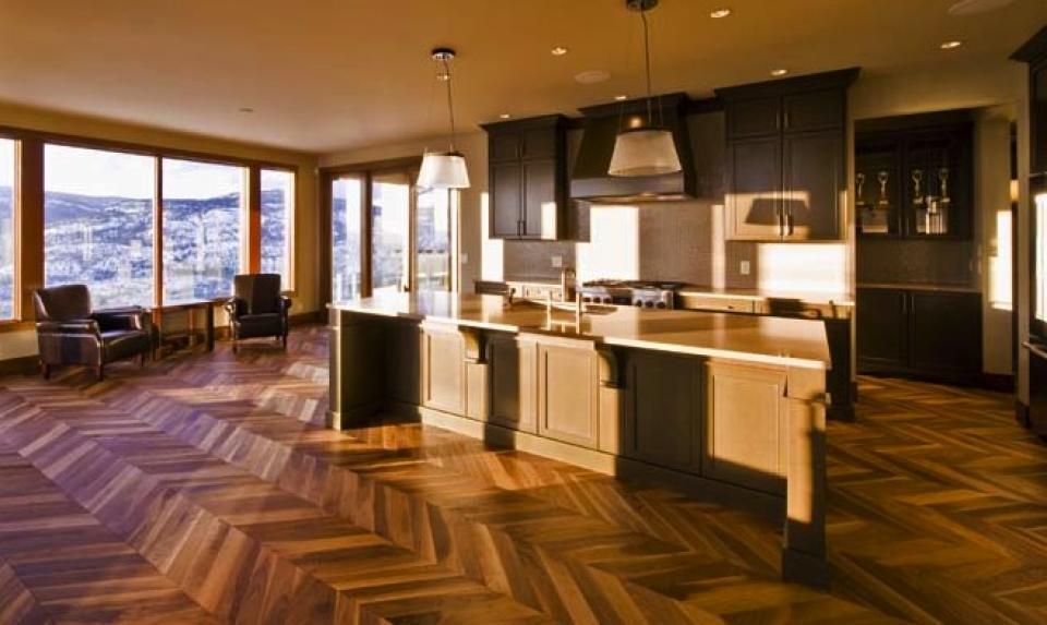 Barrie Carpet & Hardwood | 421 Huronia Rd, Barrie, ON L4N 9B3, Canada | Phone: (705) 721-8555
