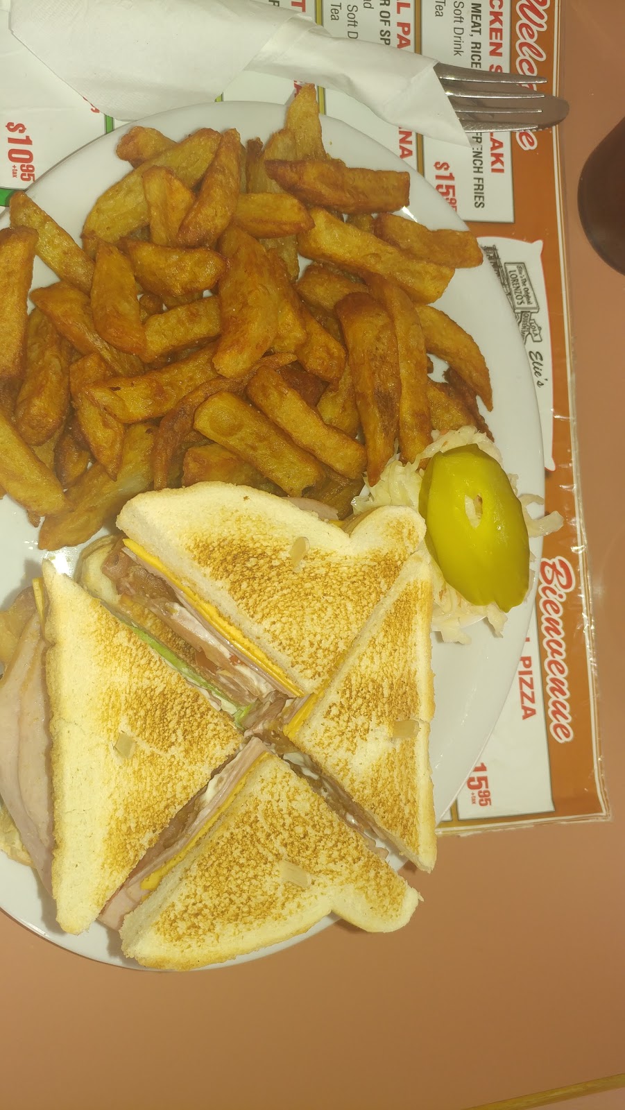 Lorenzos Pizza | 295 Queen Mary St, Ottawa, ON K1K 1T7, Canada | Phone: (613) 741-3638