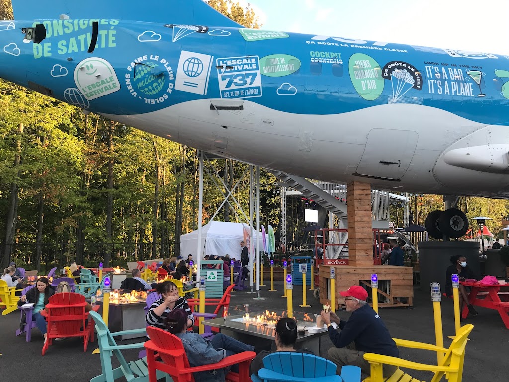 Le 737 | 937 Rue 9E de lAéroport, Québec, QC G2G 0M5, Canada | Phone: (418) 476-7737