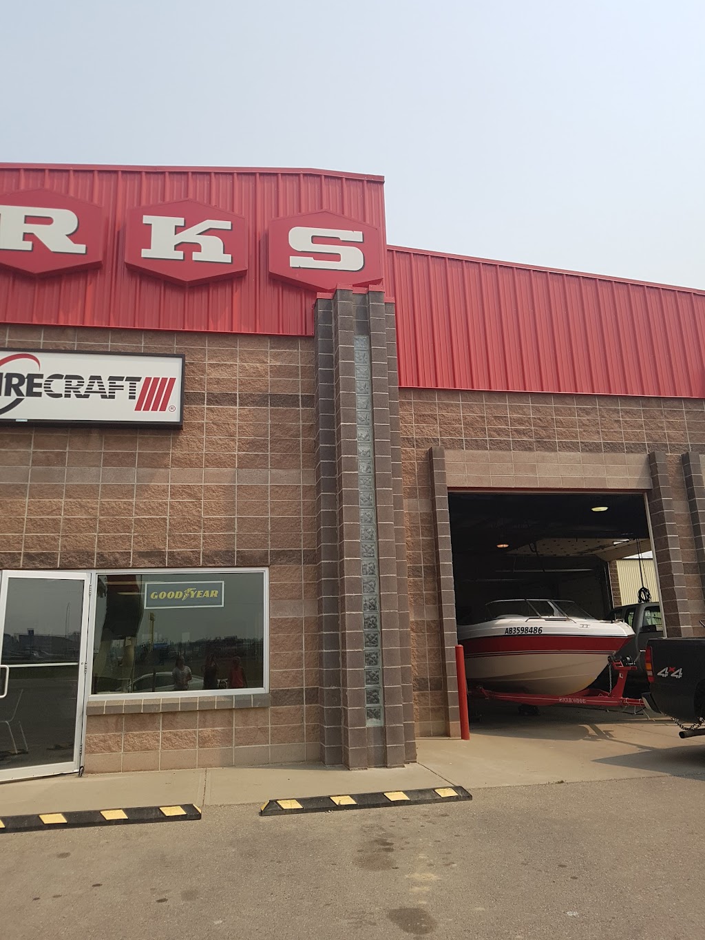 Kirks Trail Tire Taber | 5705 64 St, Taber, AB T1G 1H2, Canada | Phone: (403) 223-3441