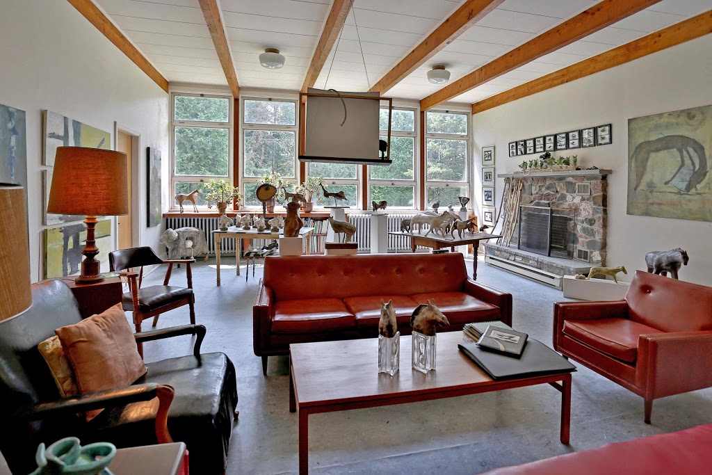 Rozynski Arts Center | 2133 Chemin de Ways Mills, Barnston-Ouest, QC J0B, Canada | Phone: (819) 838-1657