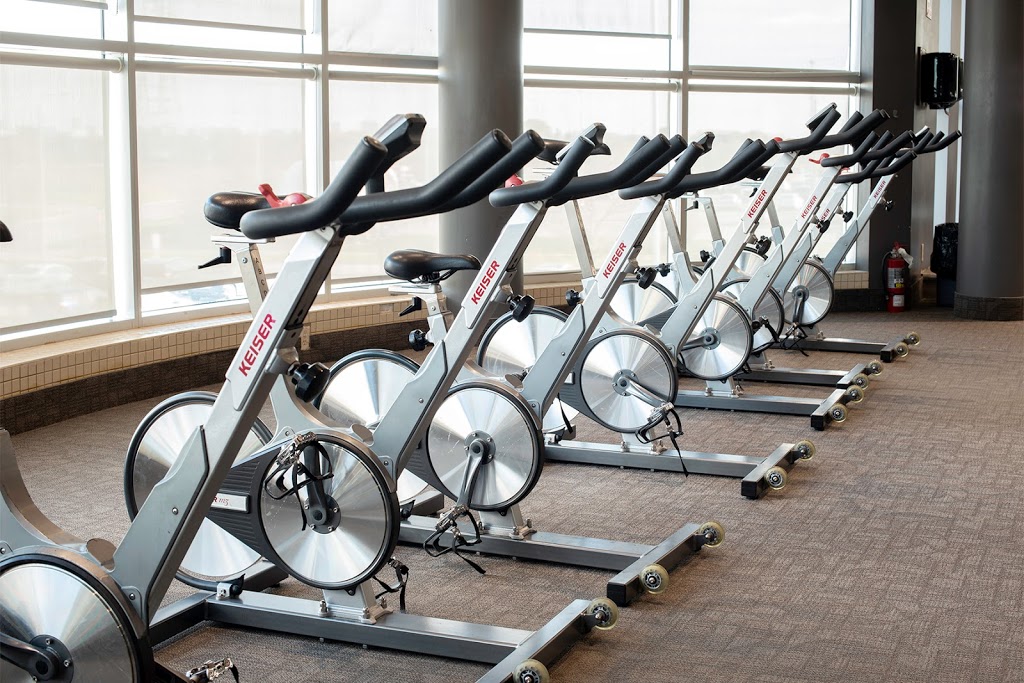 Everest Fitness Club | 130 Racco Pkwy, Thornhill, ON L4J 8X9, Canada | Phone: (905) 763-7775
