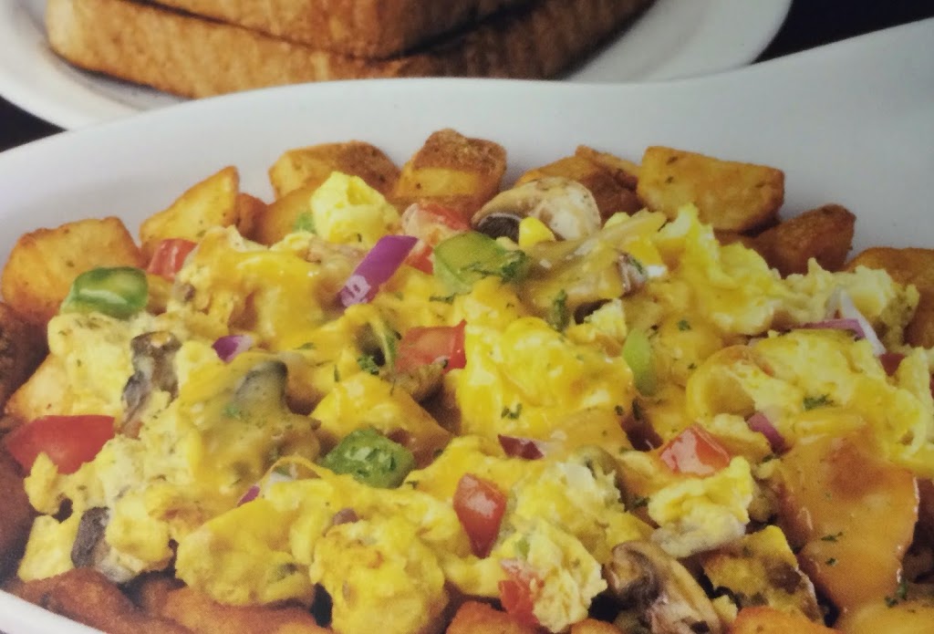 Humptys Family Restaurant - Oak Bluff | 4900 McGillivray Blvd, Oak Bluff, MB R4G 0B7, Canada | Phone: (204) 895-0007