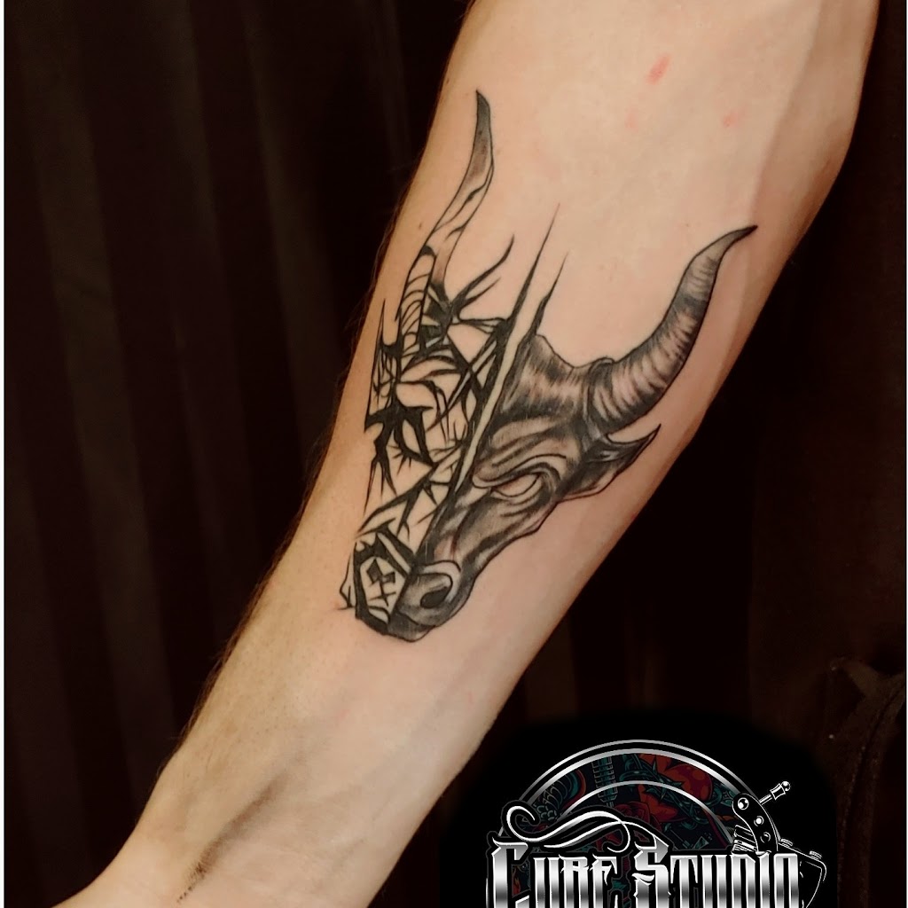 cube studio tattoo | 48 Honey St, Cambridge, ON N1T 2C9, Canada | Phone: (905) 226-1278