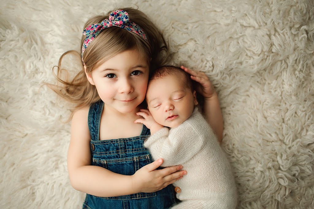 Crystal Lee Photography | 41 Panorama Ave, Lacombe, AB T4L 0J4, Canada | Phone: (403) 391-2429