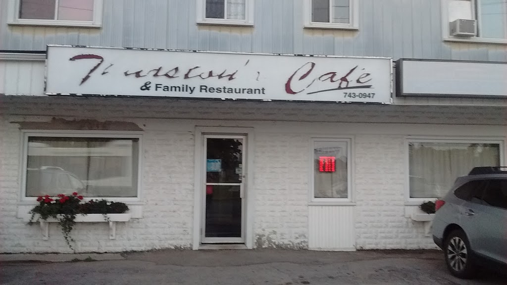Lock Street Diner | 769 Lock St, Peterborough, ON K9J 8S8, Canada | Phone: (705) 743-0947