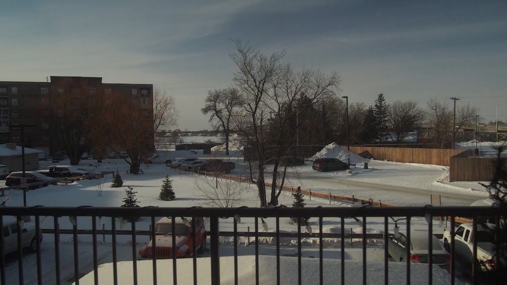 River Creek Estates | 6940 Henderson Hwy, Lockport, MB R1B 1A5, Canada | Phone: (204) 989-9000