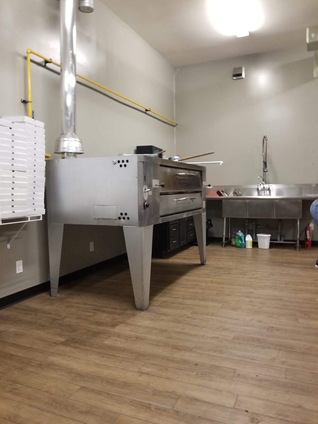 Ste. Anne Chinese Restaurant | 555 Traverse Rd, Ste. Anne, MB R5H 1B5, Canada | Phone: (204) 422-9345