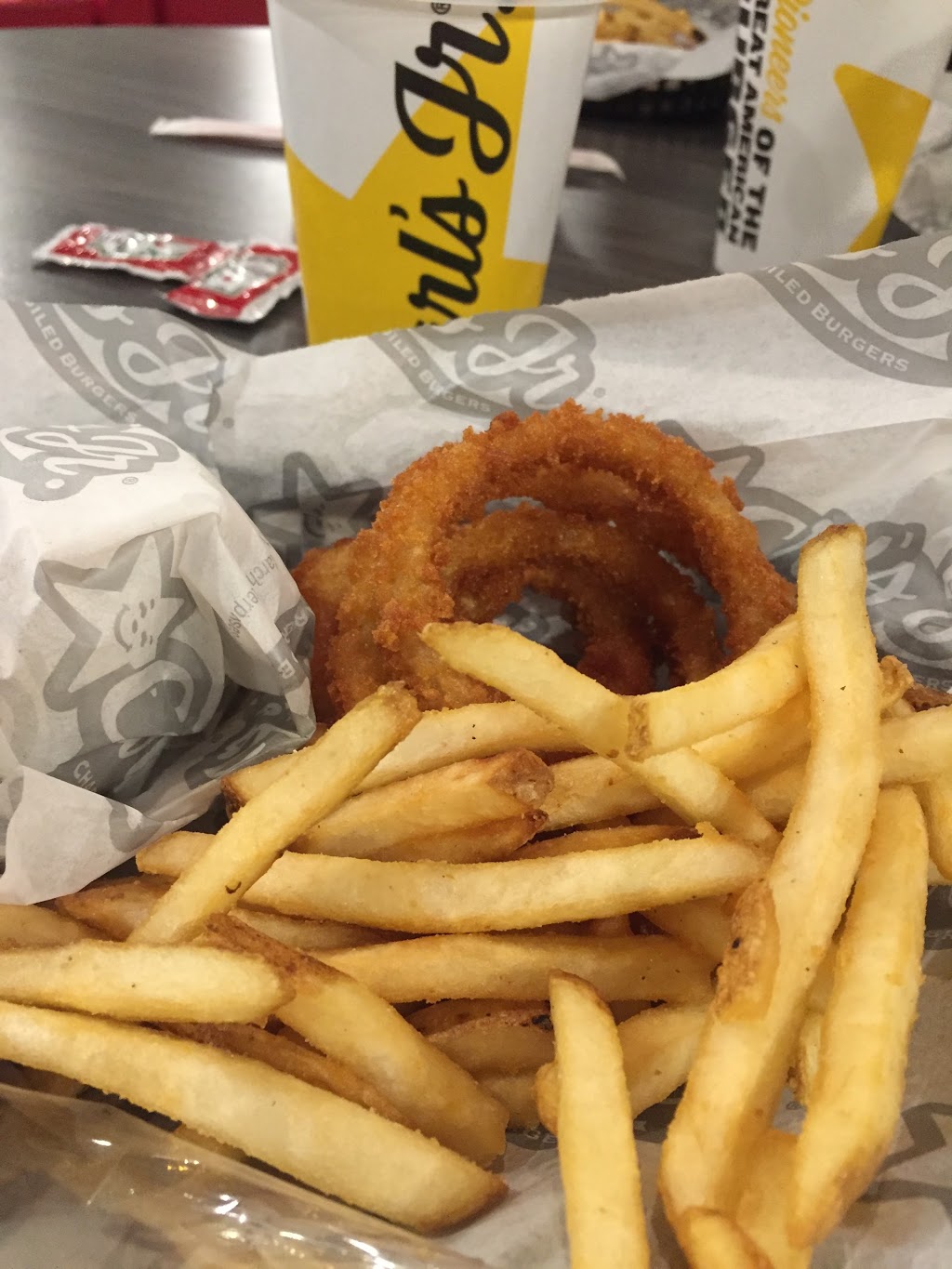 Carls Jr. | 20468 Lougheed Hwy, Maple Ridge, BC V2X 2P8, Canada | Phone: (604) 459-9755