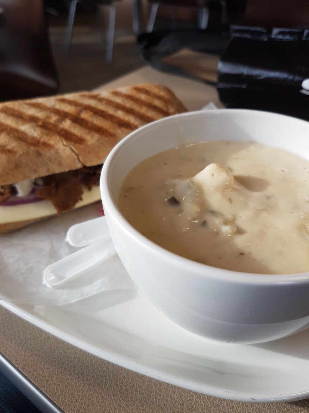 Tim Hortons | 1341 Upper James St, Hamilton, ON L9C 3B3, Canada | Phone: (905) 318-0056