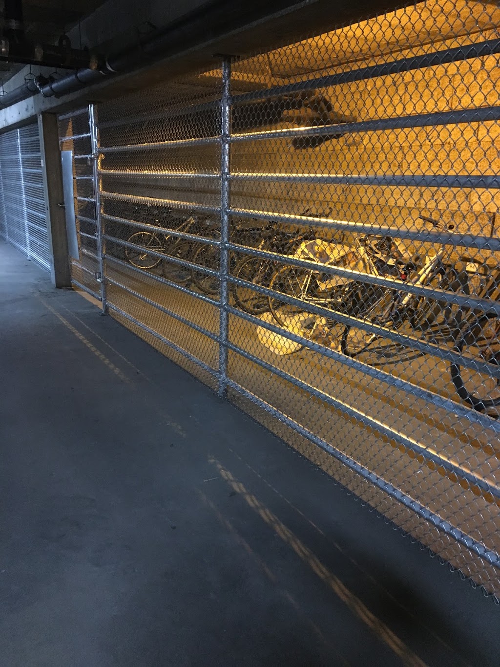 Star Fencing Inc | 235 Bathurst Dr Unit B, Waterloo, ON N2V 2E4, Canada | Phone: (519) 745-1900