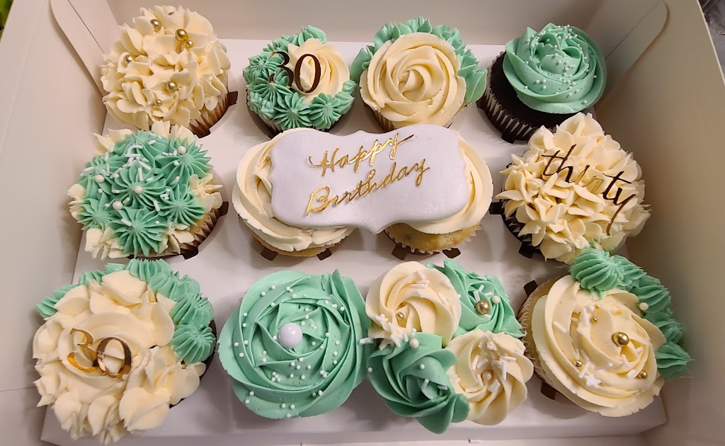 The Awesome Cupcake Co | 6 Simcoe St, Barrie, ON L4M 1L6, Canada | Phone: (705) 302-3717