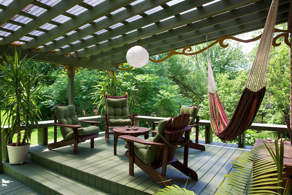Gîte Au Chant de lOnde | 6 Rue de lÉglise, Frelighsburg, QC J0J 1C0, Canada | Phone: (450) 298-5676