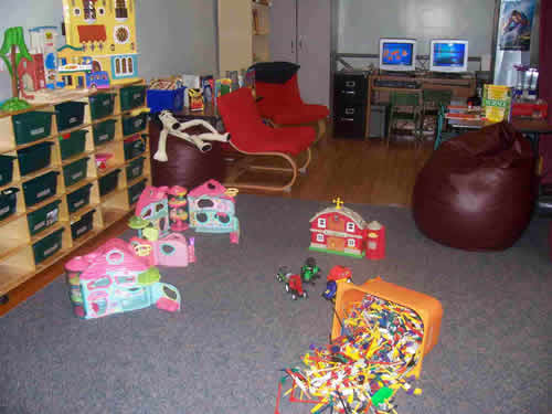 Humber Bay Child Care Centre | 50 Cloverhill Rd, Etobicoke, ON M8Y 1T3, Canada | Phone: (416) 251-8240